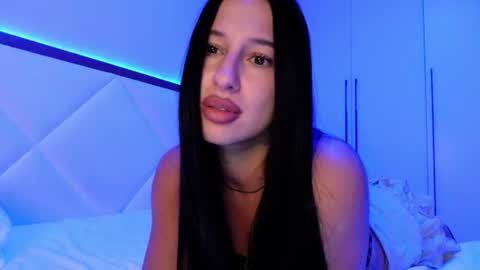 delly_love online show from July 2026 07:45:01 PM