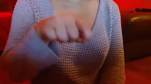 Snapshot of delphine_x chatting on January 2025 08:34:02 PM Delphine online show from January 2025 08:34:02 PM