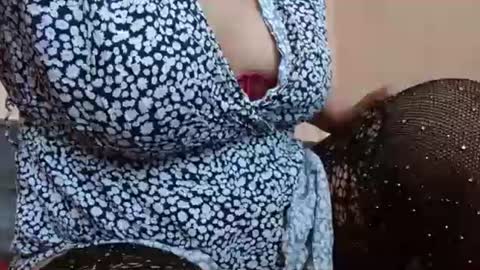 Snapshot of delphine_x chatting on March 2025 12:22:01 PM Delphine online show from March 2025 12:22:01 PM