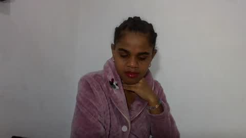 delphine online show from June 2026 03:46:01 PM