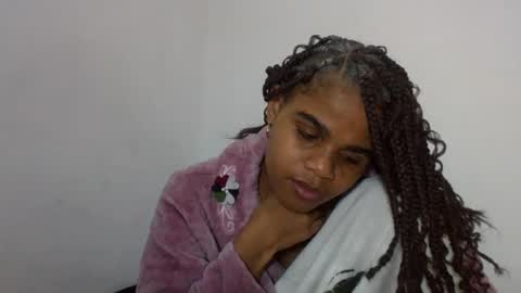 delphine online show from June 2026 05:12:02 PM
