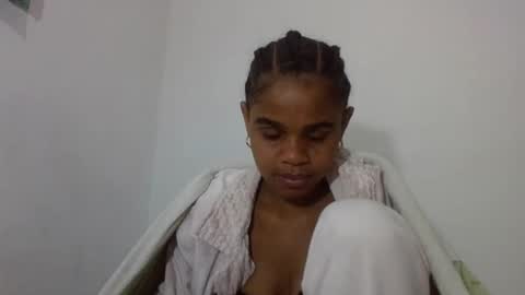 delphine online show from July 2026 08:37:01 PM