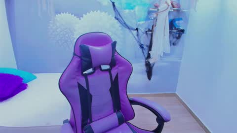 DEMI online show from November 2025 12:29:02 PM