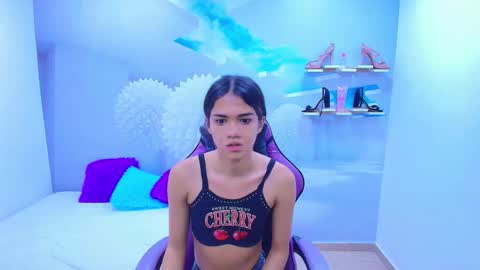 DEMI online show from December 2025 01:49:01 PM