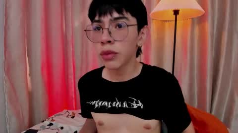 Snapshot of demian_hush chatting on February 2026 07:26:01 PM demian_hush online show from February 2026 07:26:01 PM