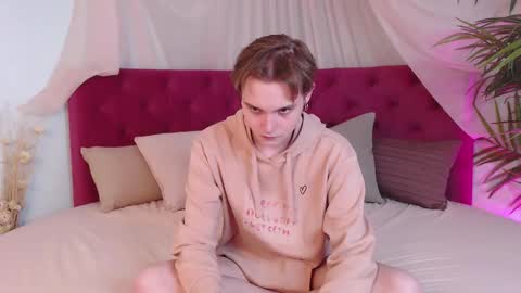 Snapshot of demianenglen chatting on December 2025 05:19:02 PM demianenglen online show from December 2025 05:19:02 PM