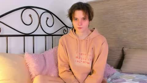 Snapshot of demianenglen chatting on April 2026 11:18:01 PM demianenglen online show from April 2026 11:18:01 PM