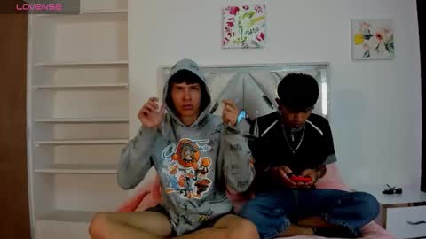 Demian and Salvatore online show from September 2025 12:17:02 PM