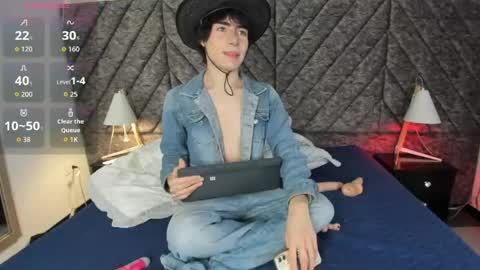 Snapshot of demon_foxx chatting on June 2026 12:29:01 PM online show from June 2026 12:29:01 PM