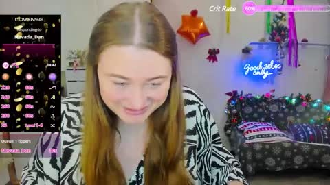 Snapshot of demure_soul chatting on December 2024 06:21:01 AM Sophie online show from December 2024 06:21:01 AM