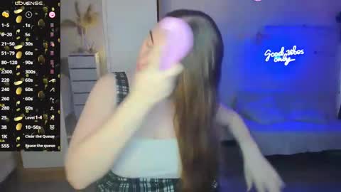 Snapshot of demure_soul chatting on February 2025 08:31:02 AM Sophie online show from February 2025 08:31:02 AM