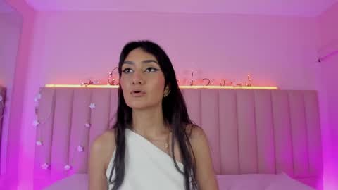 denightjones online show from June 2026 04:38:02 AM