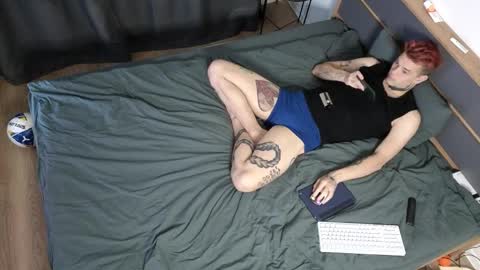 Denis online show from October 2025 04:19:01 PM