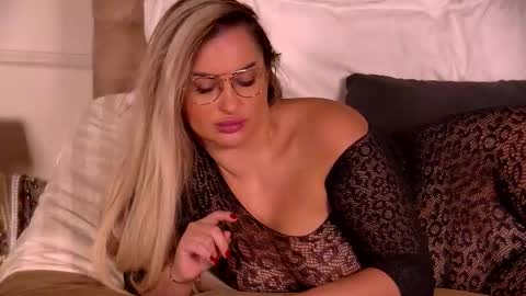 Ela online show from January 2026 01:33:01 AM