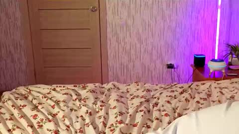 Denis online show from October 2025 01:26:01 AM