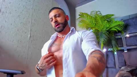 dennis_cox_ online show from March 2025 10:34:02 AM