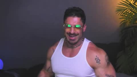 dennis_cox_ online show from December 2025 08:12:02 AM