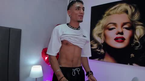 Snapshot of dennis_kinsey chatting on February 2026 07:21:01 PM Dennis Kinsey online show from February 2026 07:21:01 PM