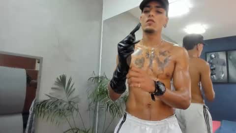 Snapshot of dennis_kinsey chatting on February 2026 07:54:01 PM Dennis Kinsey online show from February 2026 07:54:01 PM