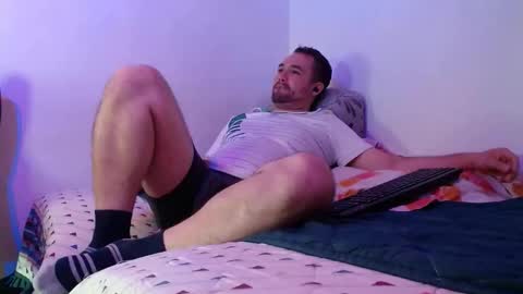 Snapshot of dereck_mills3 chatting on April 2026 04:05:02 AM Dereck Mills3 online show from April 2026 04:05:02 AM