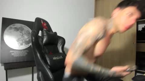 derekmuller11 online show from March 2026 01:11:02 AM