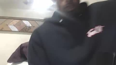 Snapshot of derekthetruth2 chatting on February 2026 04:32:01 AM derekthetruth2 online show from February 2026 04:32:01 AM