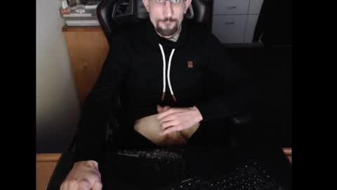 dermattes online show from December 2024 04:36:01 PM