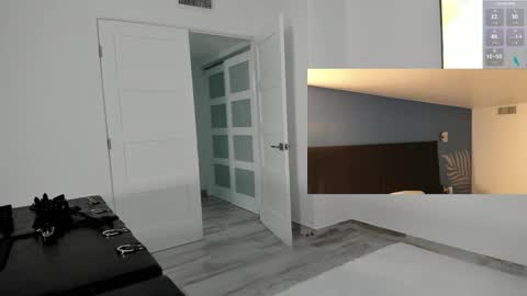 Snapshot of derrick973 chatting on March 2025 12:37:01 AM poundmyassplsddy77 online show from March 2025 12:37:01 AM