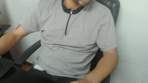     online show from December 2025 12:44:02 PM