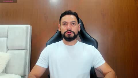 DerryBigger CM online show from October 2025 07:01:02 PM