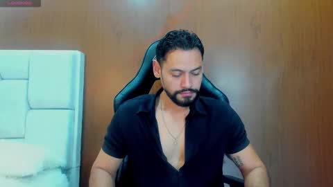 DerryBigger CM online show from October 2025 07:36:01 PM