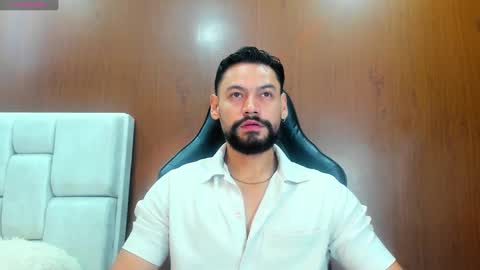 DerryBigger CM online show from November 2025 01:42:02 PM