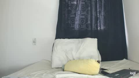 Snapshot of derrymaster chatting on February 2025 01:11:02 PM JhimyMaster online show from February 2025 01:11:02 PM