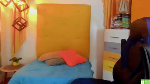 Designturbate online show from February 2025 12:08:02 AM