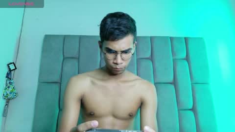 Snapshot of desire4duo chatting on April 2026 06:09:01 PM desire4duo online show from April 2026 06:09:01 PM