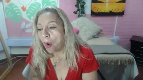 Snapshot of desire_latin chatting on May 2026 04:12:01 PM VALERIA online show from May 2026 04:12:01 PM