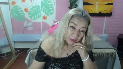 Snapshot of desire_latin chatting on May 2026 03:29:02 PM VALERIA online show from May 2026 03:29:02 PM