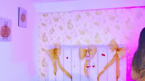 Sara Desire online show from December 2025 12:23:02 PM