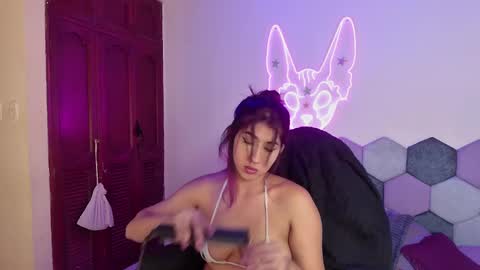 TORI AND MR. BEAR online show from February 2025 07:15:02 PM