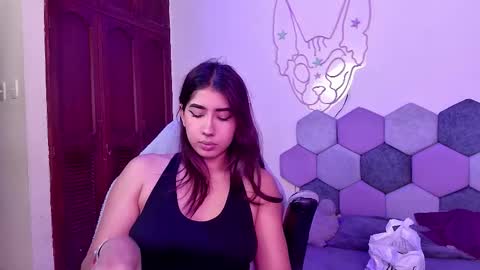 TORI AND MR. BEAR online show from September 2025 12:38:02 PM