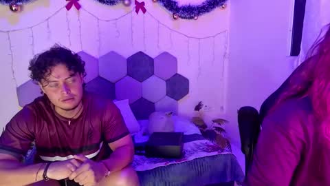 TORI AND MR. BEAR online show from December 2025 06:24:02 PM