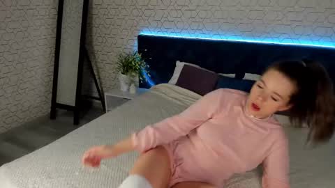 Snapshot of desiree_doll chatting on February 2026 01:22:02 AM Gill online show from February 2026 01:22:02 AM