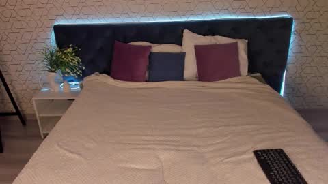 Gill online show from March 2026 01:33:02 AM