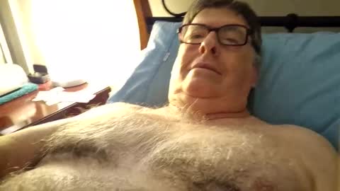 Desmon1958 online show from March 2026 06:25:01 PM