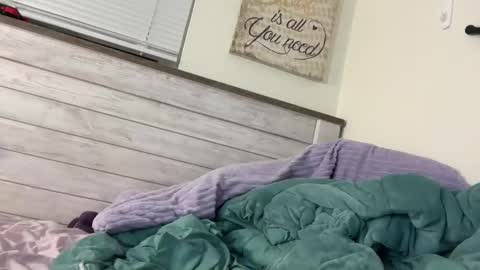 Dezmond online show from November 2025 07:30:01 AM