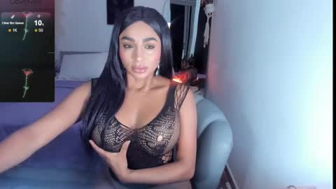 Snapshot of destinnemil chatting on February 2025 12:25:02 PM Destinne Mill online show from February 2025 12:25:02 PM