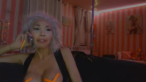 Snapshot of destiny_702 chatting on November 2025 12:14:02 PM IMMACULATE BEAUTY online show from November 2025 12:14:02 PM