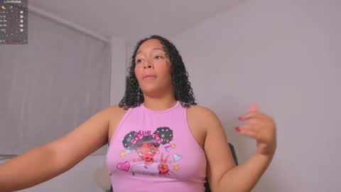 Snapshot of desty_y chatting on June 2026 02:38:01 AM desty_y online show from June 2026 02:38:01 AM