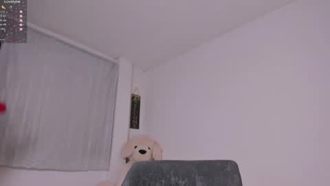 Snapshot of desty_y chatting on July 2026 10:10:02 AM desty_y online show from July 2026 10:10:02 AM
