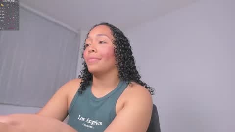 Snapshot of desty_y chatting on July 2026 01:04:02 AM desty_y online show from July 2026 01:04:02 AM